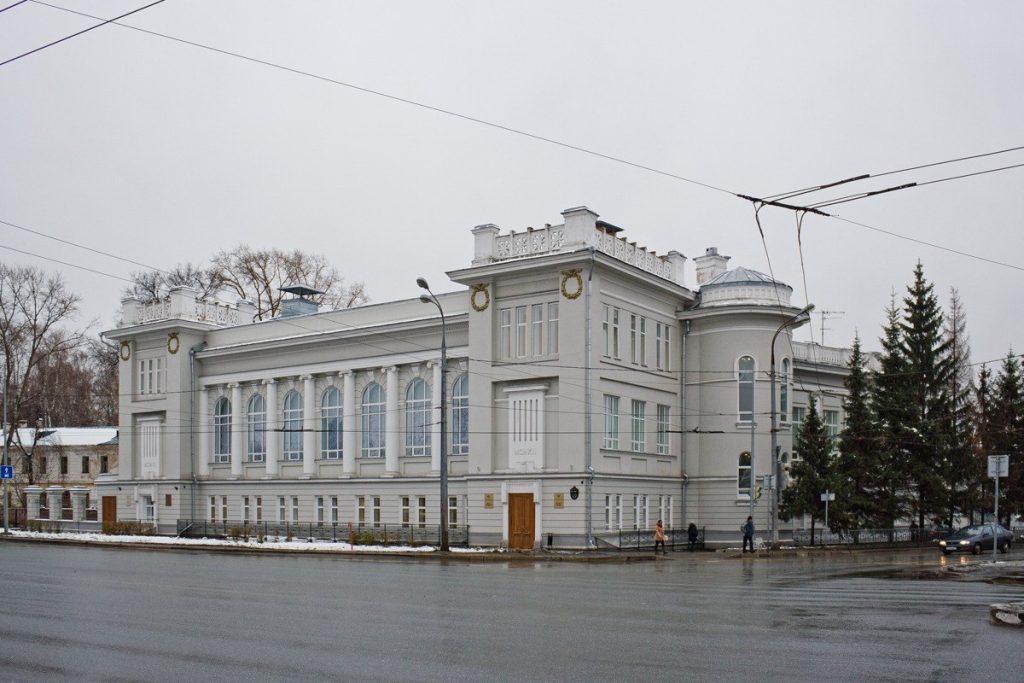 2-ое здание Восточного Педагогического Института