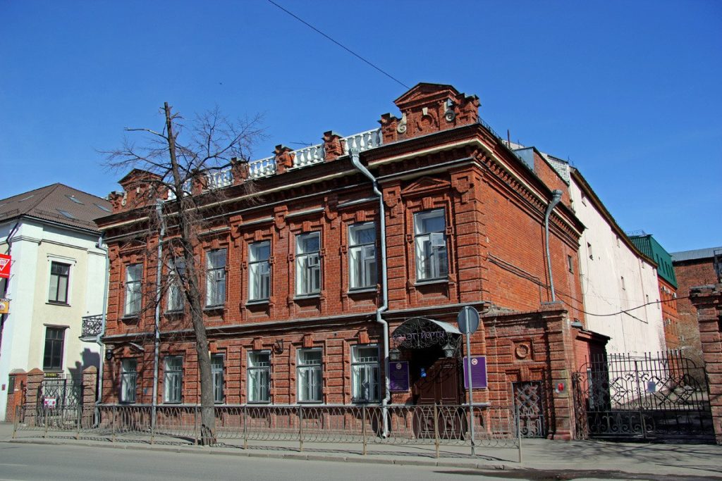 Дом по улице Островского 25