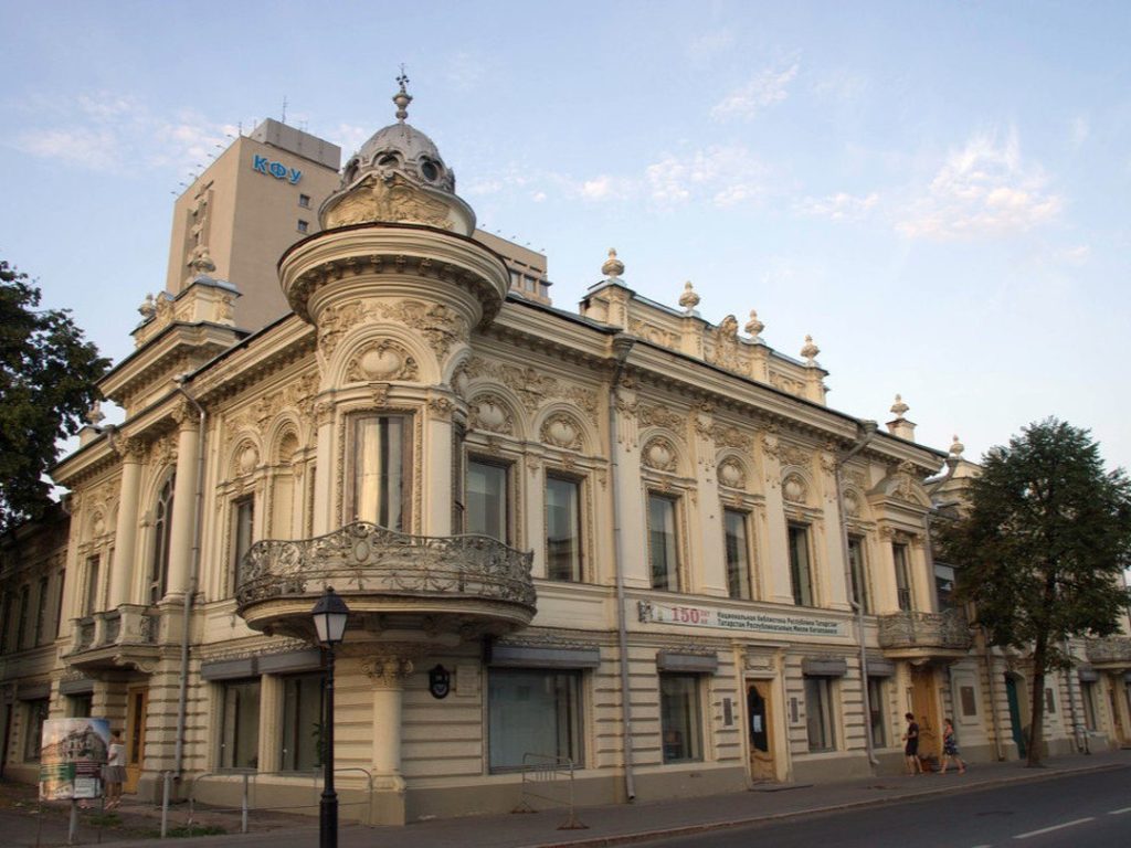 Кремлёвская 33 что за дом