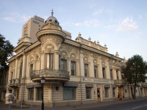 Кремлёвская 33 что за дом