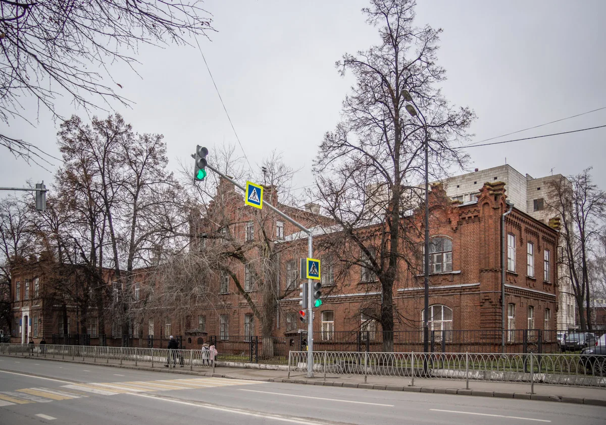 Бутлерова 47